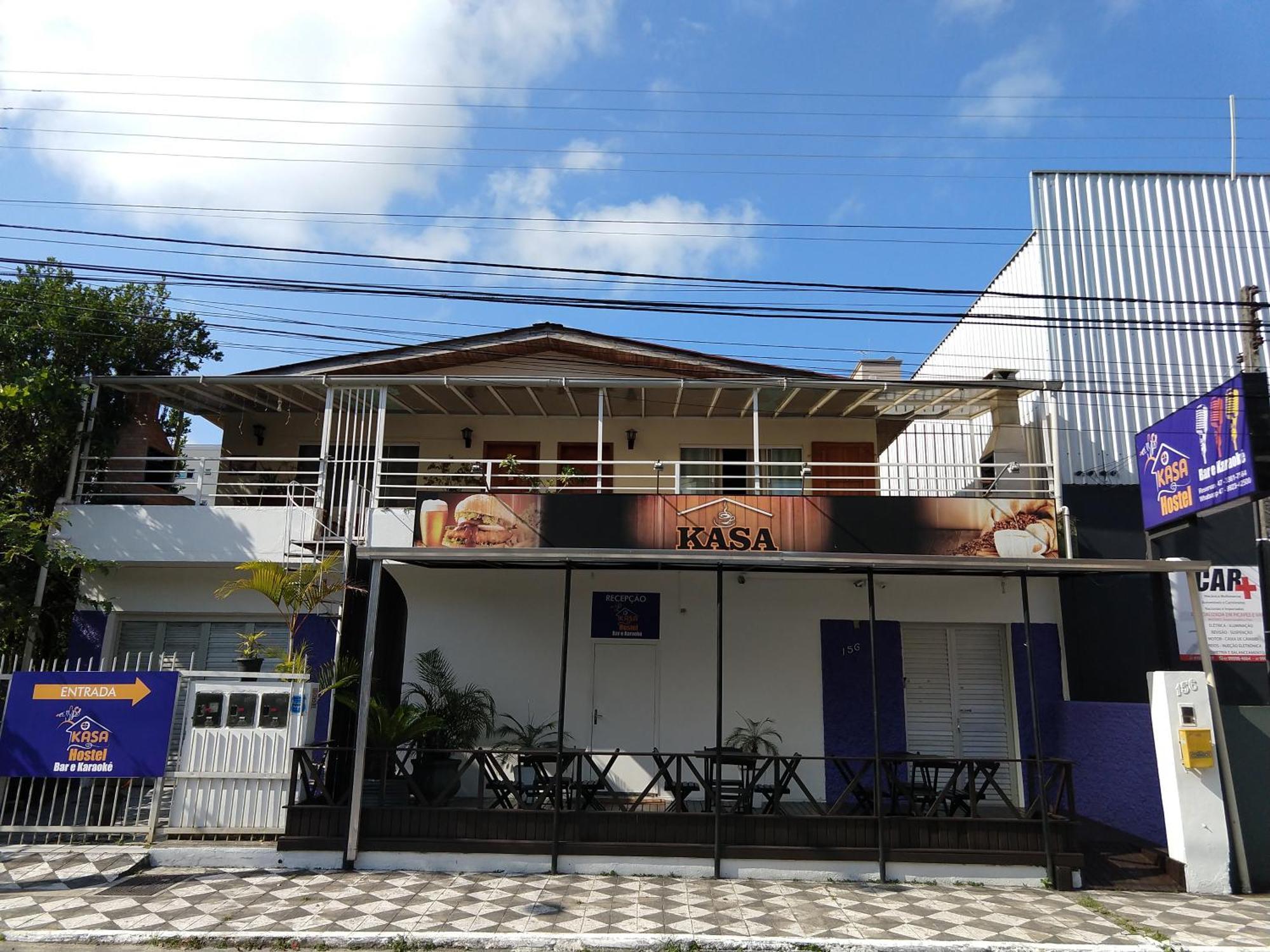 Albergue Kasa Bar E Karaoke Balneario Camboriu